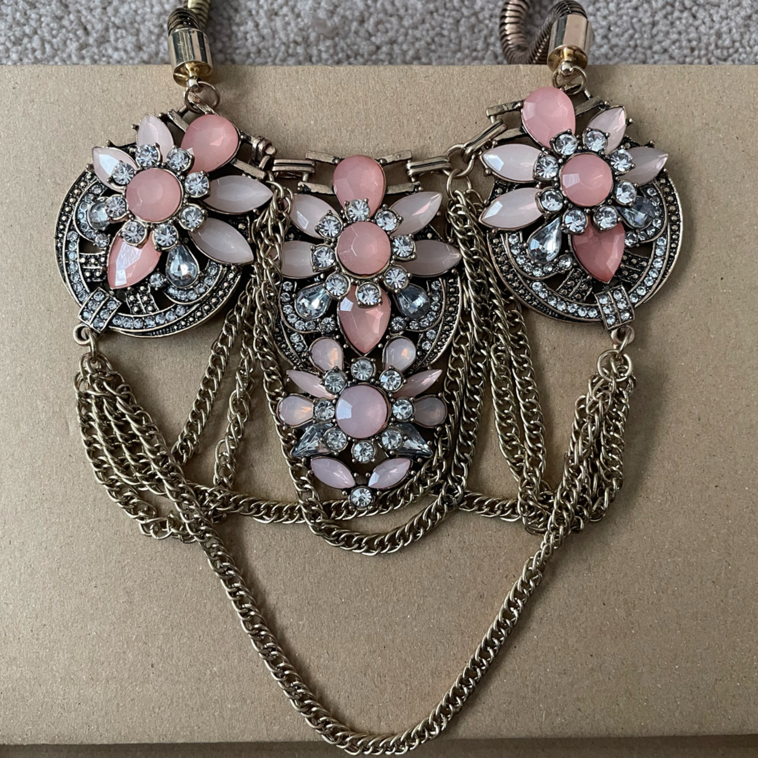 New York And Company Statement Necklace 20$